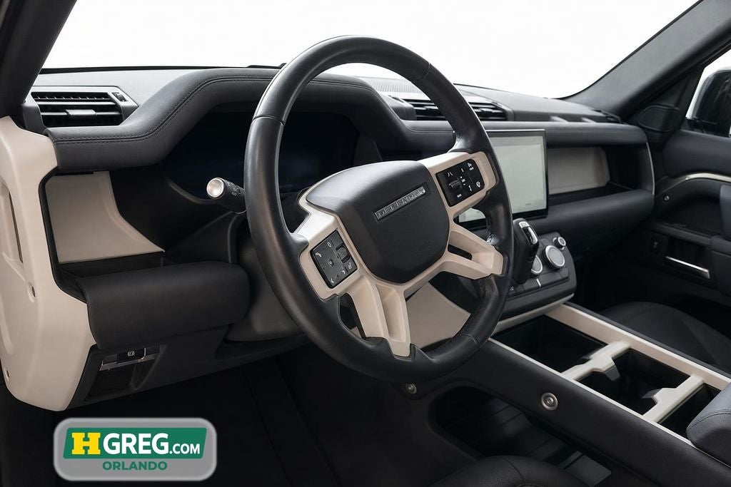 2025 Land Rover Defender 110 S