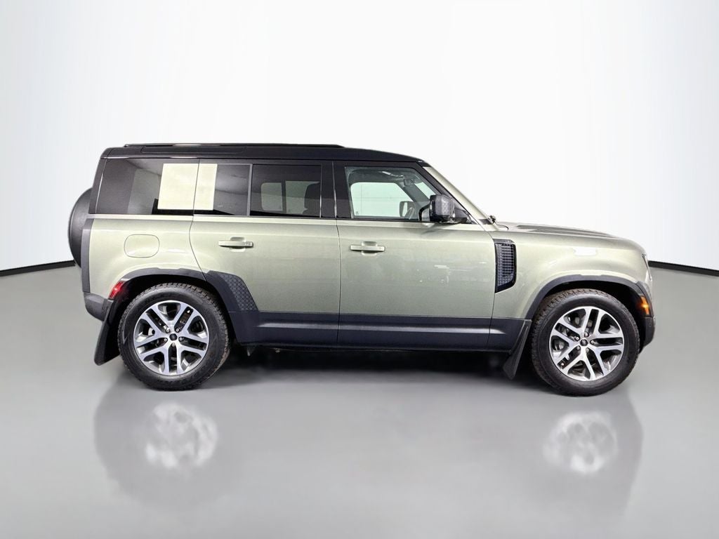 2025 Land Rover Defender 110 S