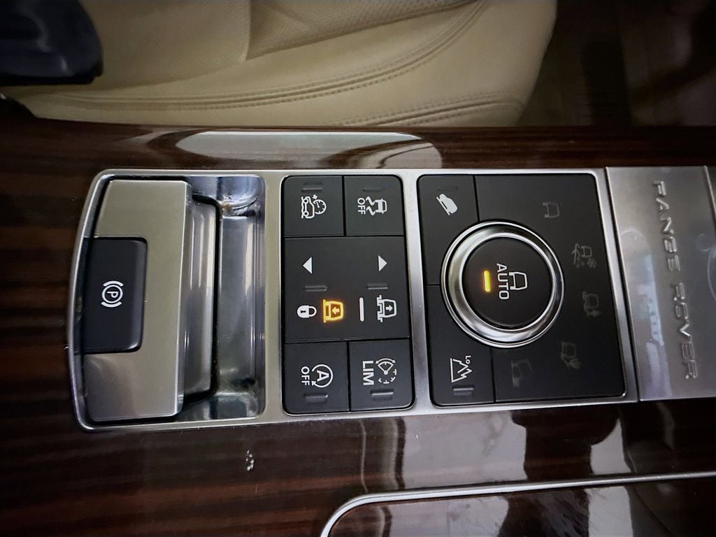2017 Land Rover Range Rover 5.0L V8 Supercharged LWB