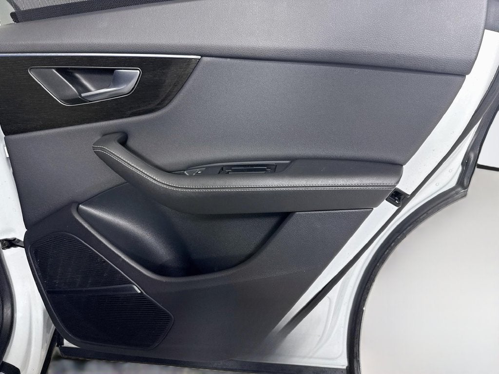 2023 Audi Q8 55 Premium Plus quattro