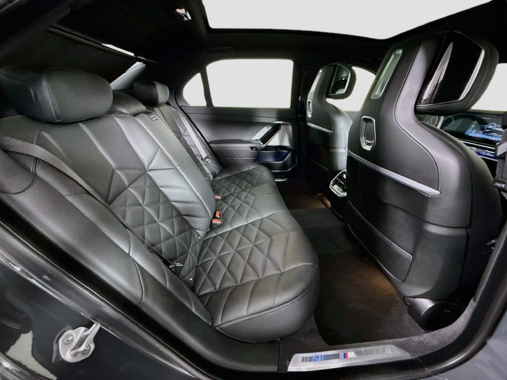 2026 BMW 7 Series 740i