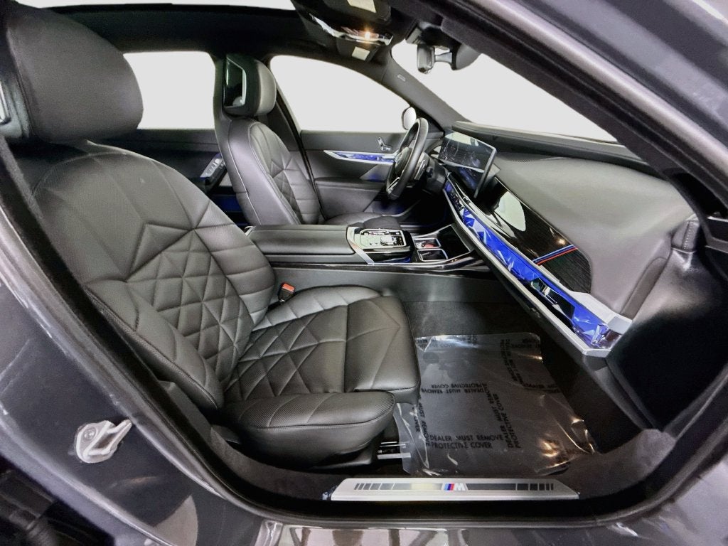 2026 BMW 7 Series 740i