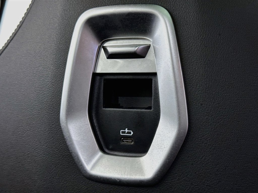 2026 BMW 7 Series 740i