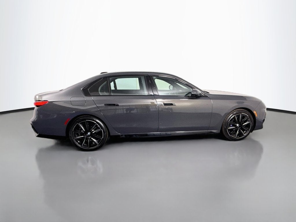 2026 BMW 7 Series 740i