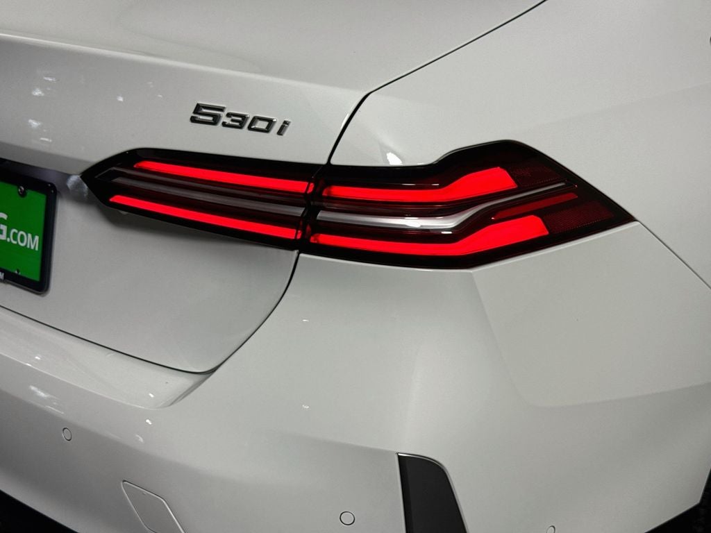 2026 BMW 5 Series 530i