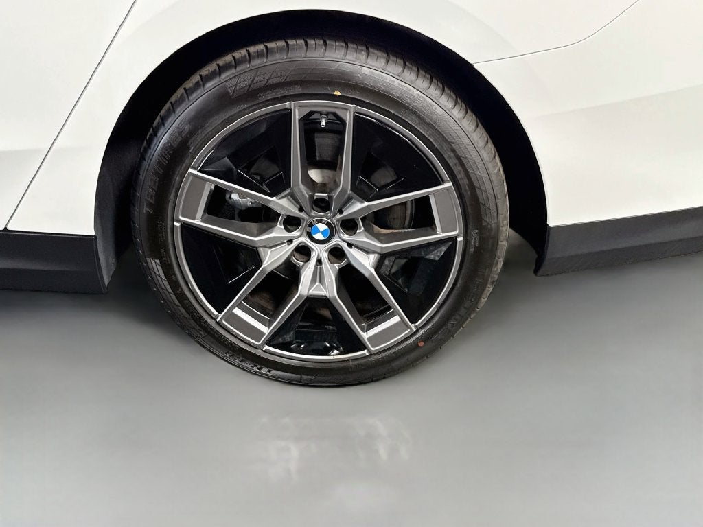 2026 BMW 5 Series 530i