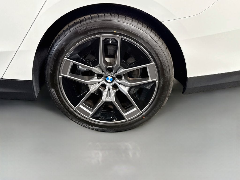2026 BMW 5 Series 530i