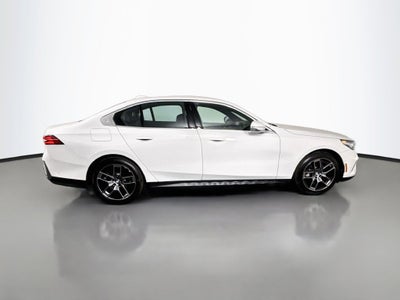 2026 BMW 5 Series 530i