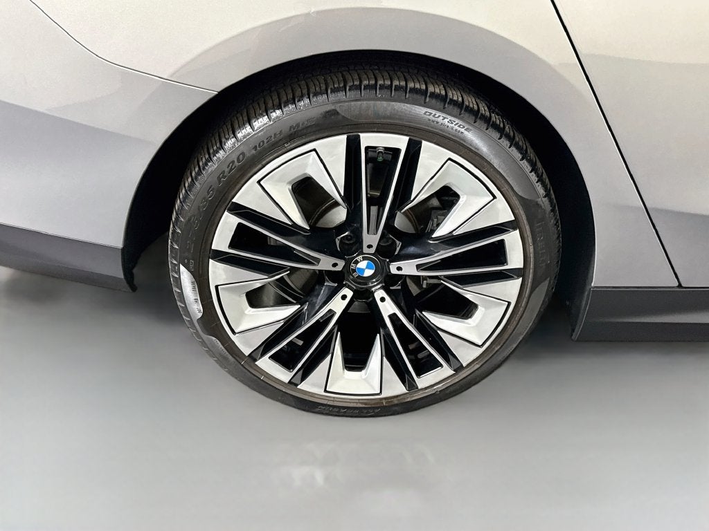 2024 BMW 5 Series 530i