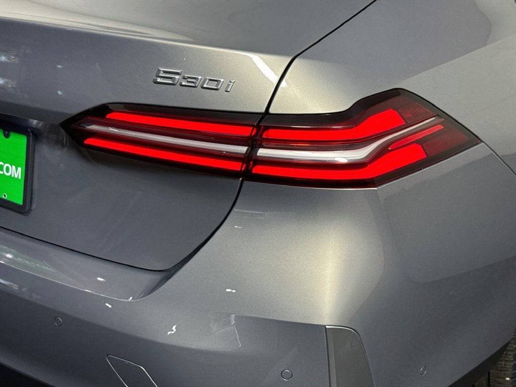 2024 BMW 5 Series 530i