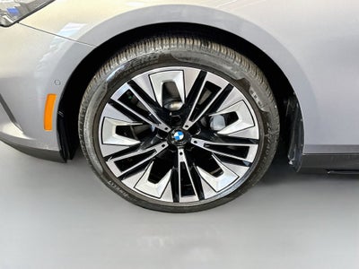 2024 BMW 5 Series 530i