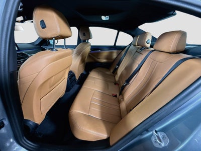 2023 BMW 5 Series 530i