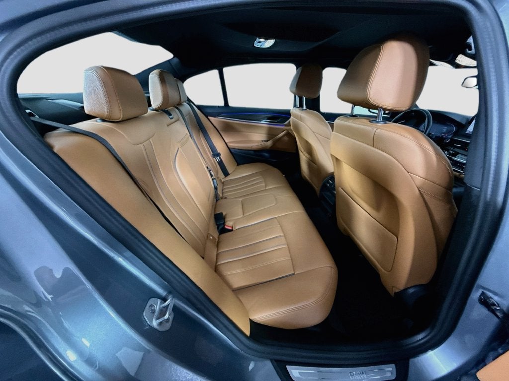 2023 BMW 5 Series 530i