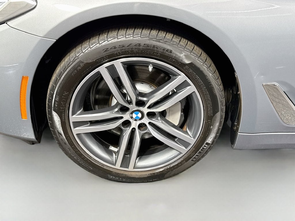 2023 BMW 5 Series 530i