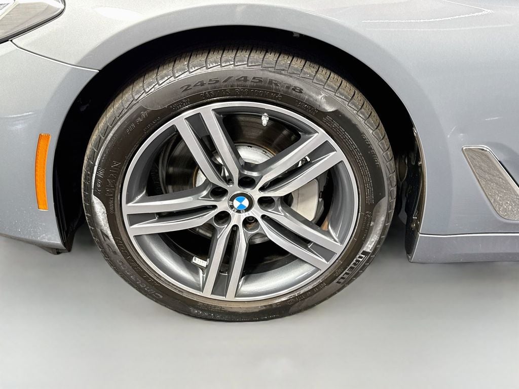 2023 BMW 5 Series 530i