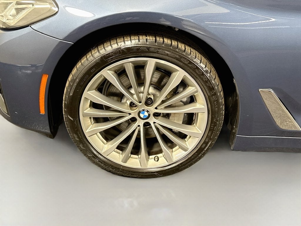 2023 BMW 5 Series 530i