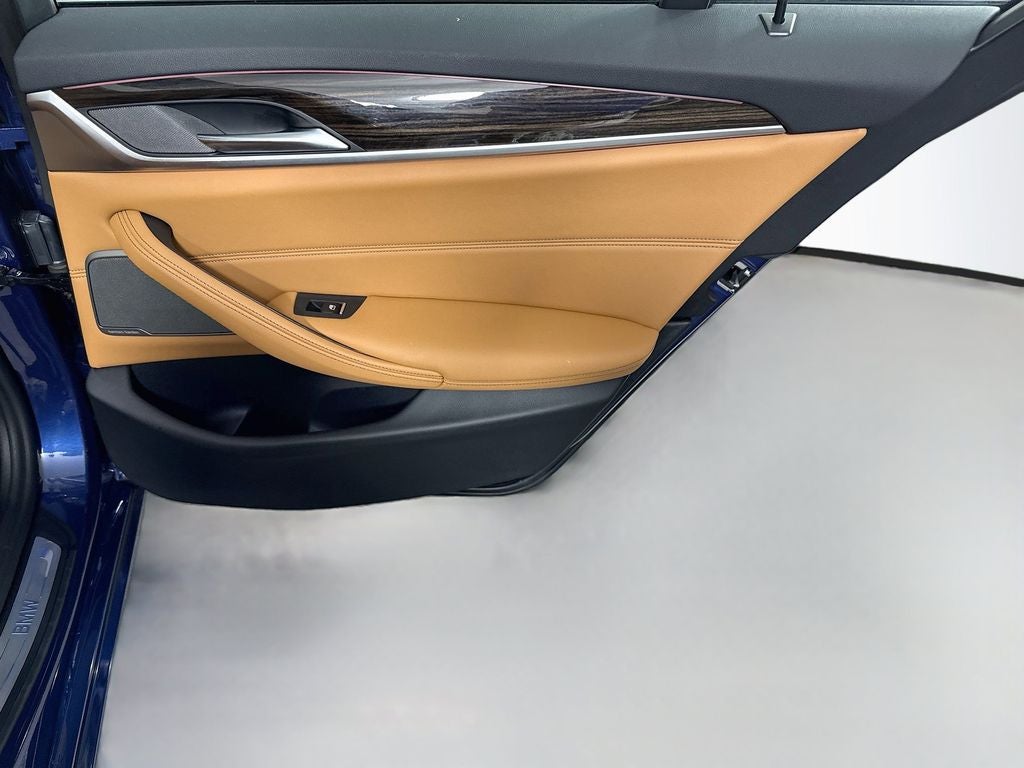 2023 BMW 5 Series 530i
