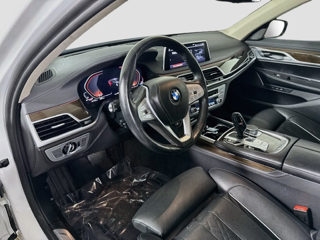 2020 BMW 7 Series 740i