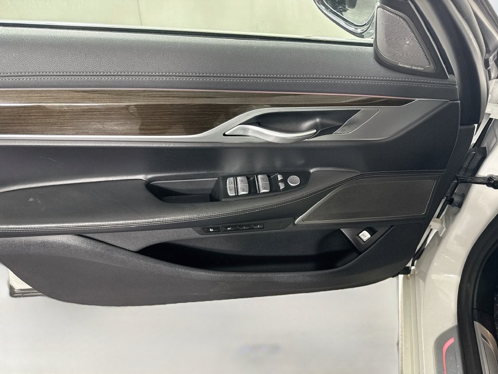 2020 BMW 7 Series 740i
