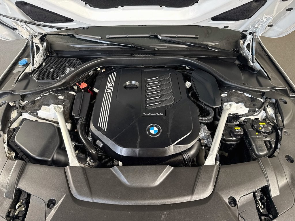 2020 BMW 7 Series 740i