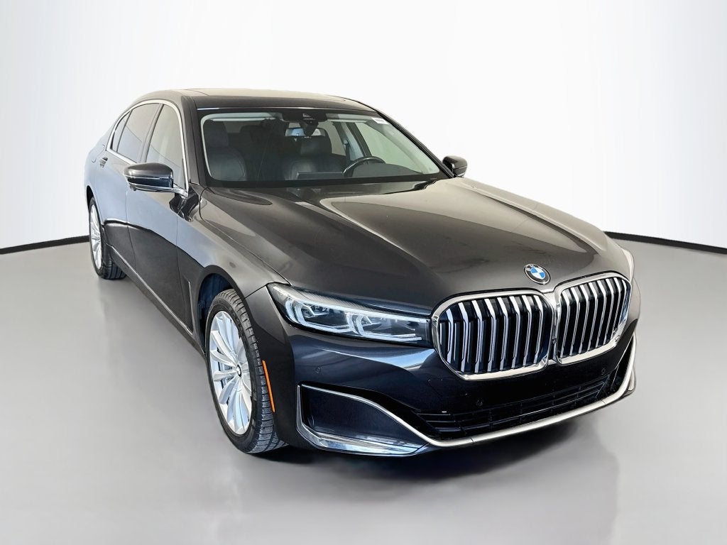 2022 BMW 7 Series 740i