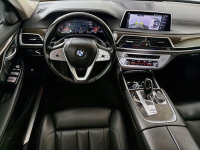 2022 BMW 7 Series 740i