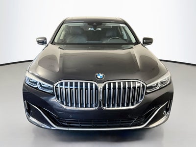 2022 BMW 7 Series 740i