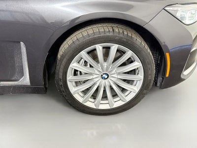 2022 BMW 7 Series 740i