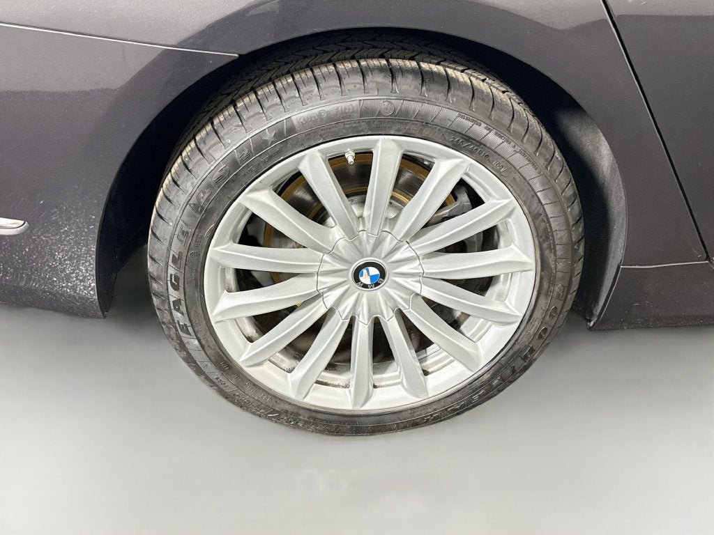 2022 BMW 7 Series 740i