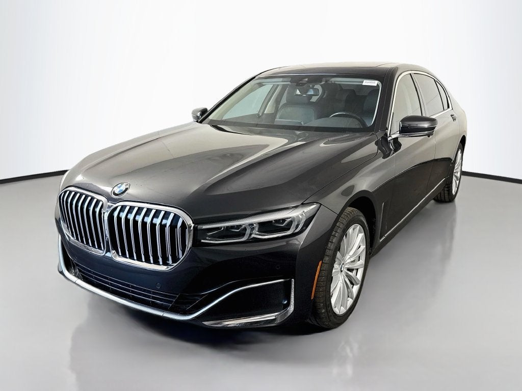 2022 BMW 7 Series 740i