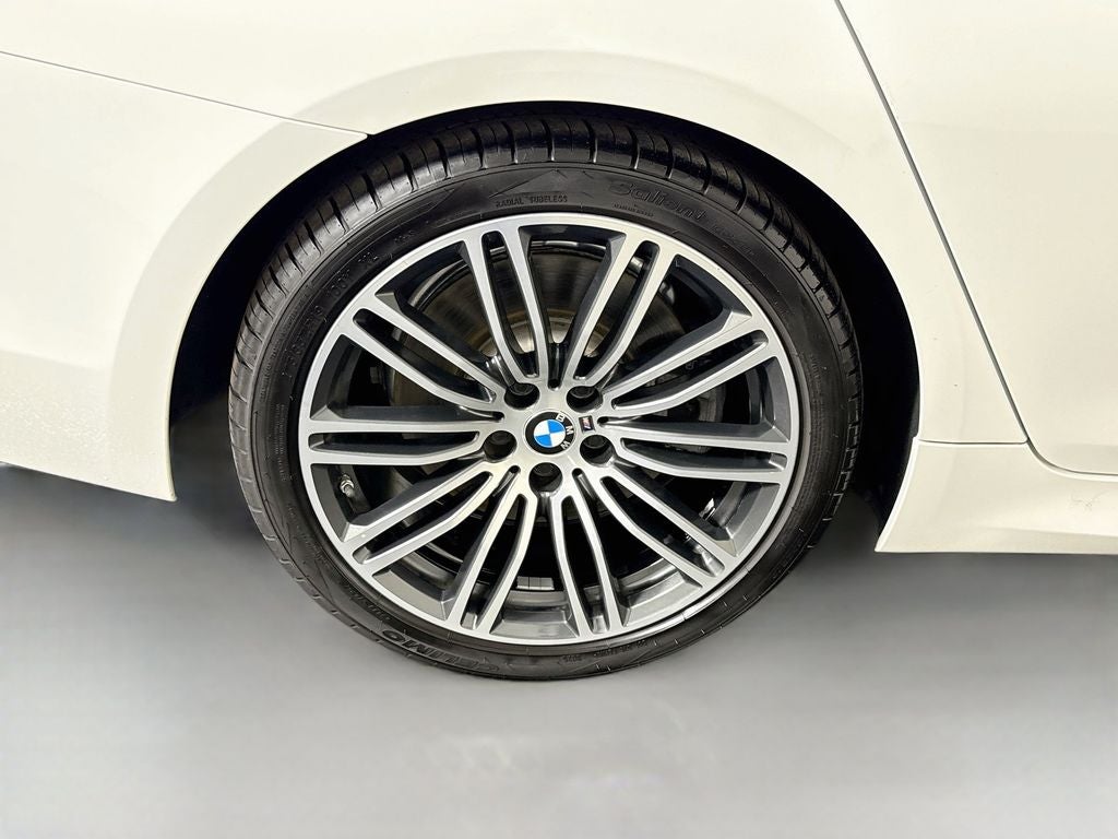 2019 BMW 5 Series 540i