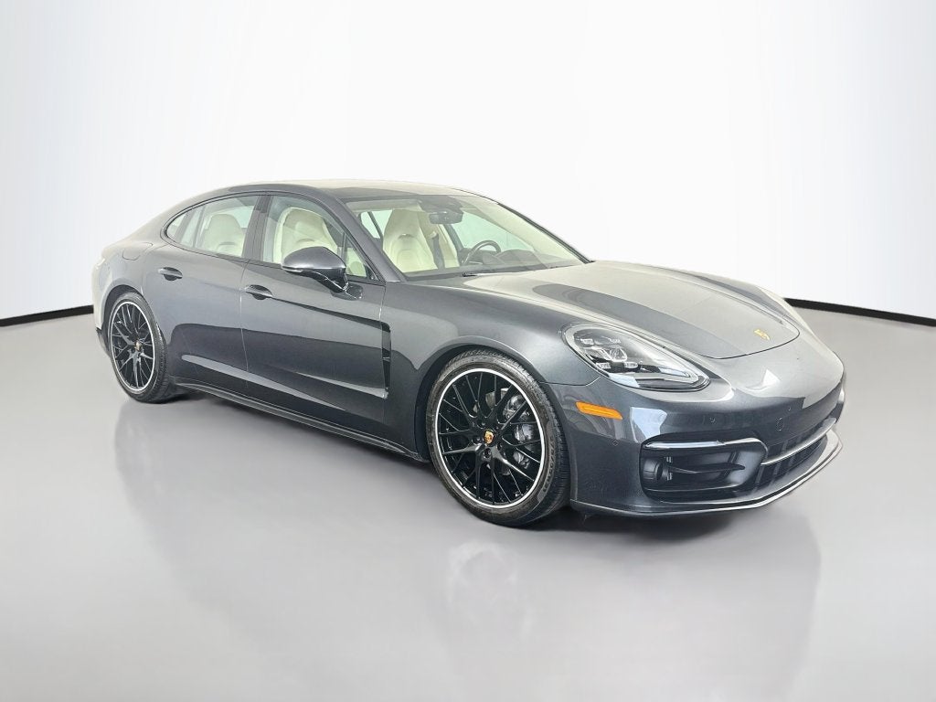 2023 Porsche Panamera 4