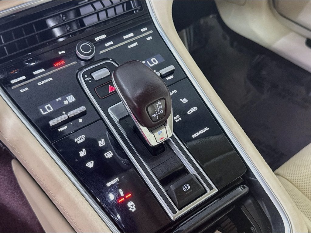 2023 Porsche Panamera 4