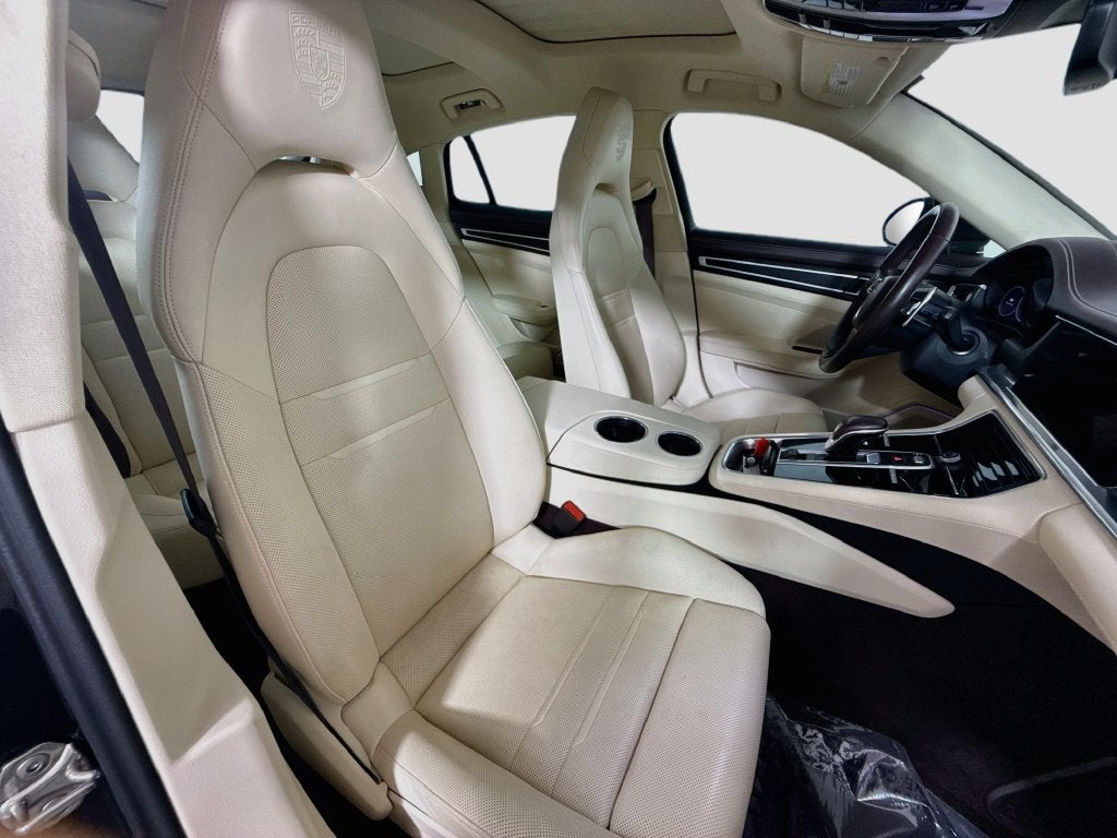 2023 Porsche Panamera 4