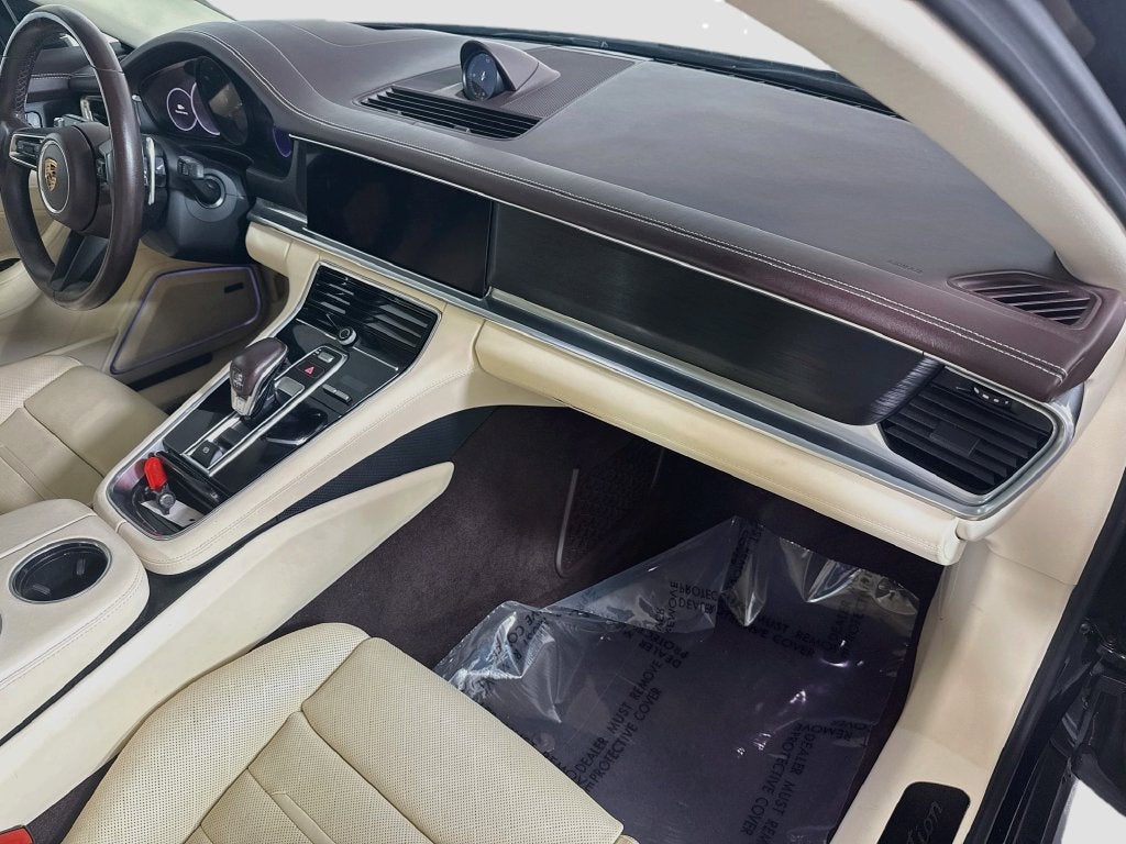 2023 Porsche Panamera 4