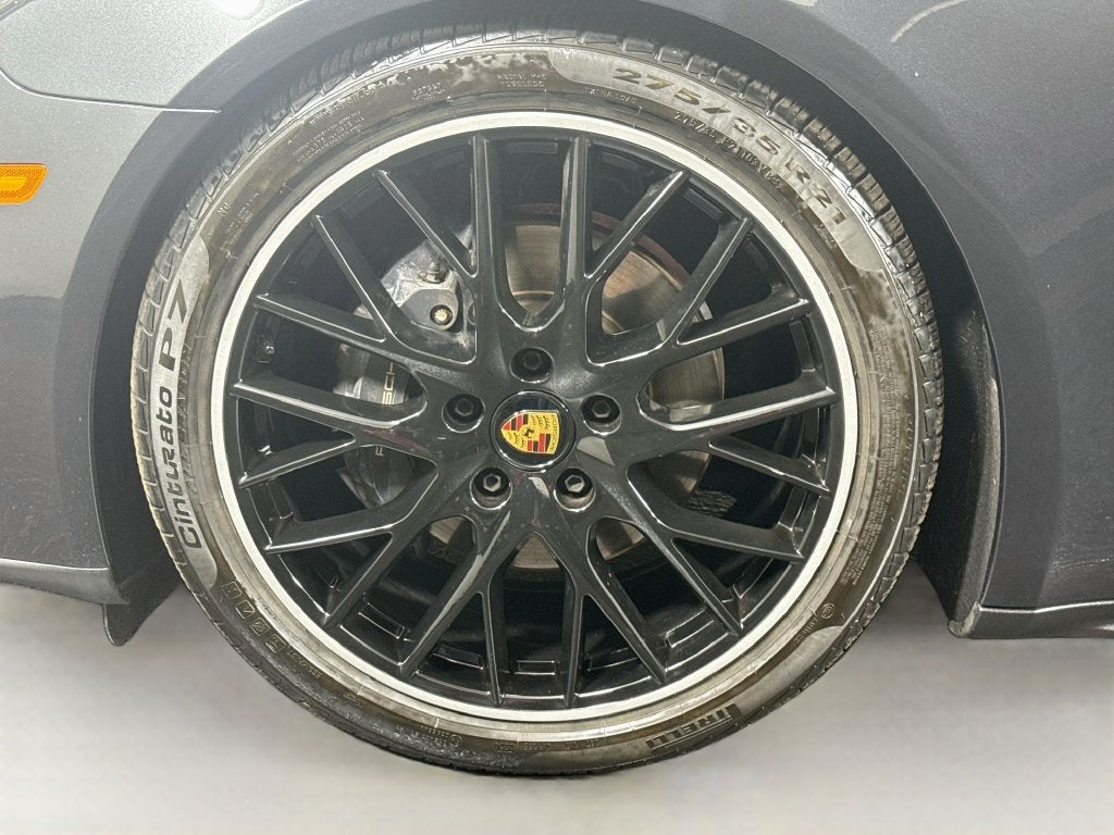 2023 Porsche Panamera 4