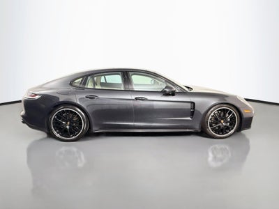 2023 Porsche Panamera 4