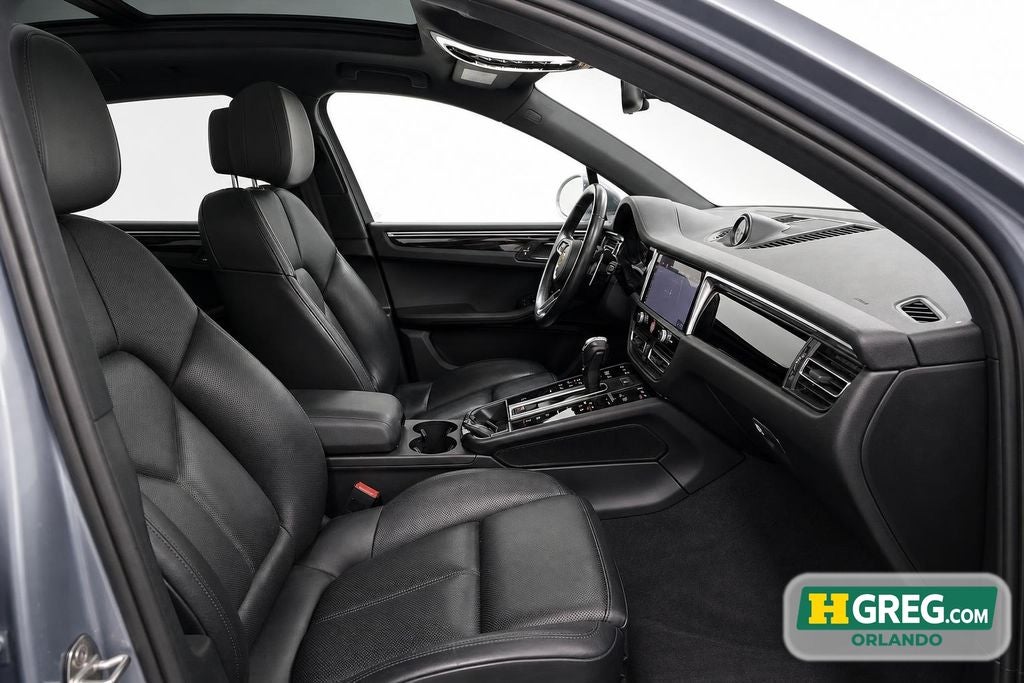 2023 Porsche Macan AWD