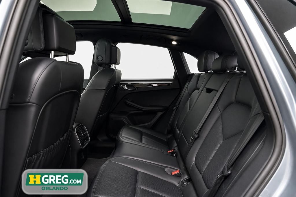 2023 Porsche Macan AWD