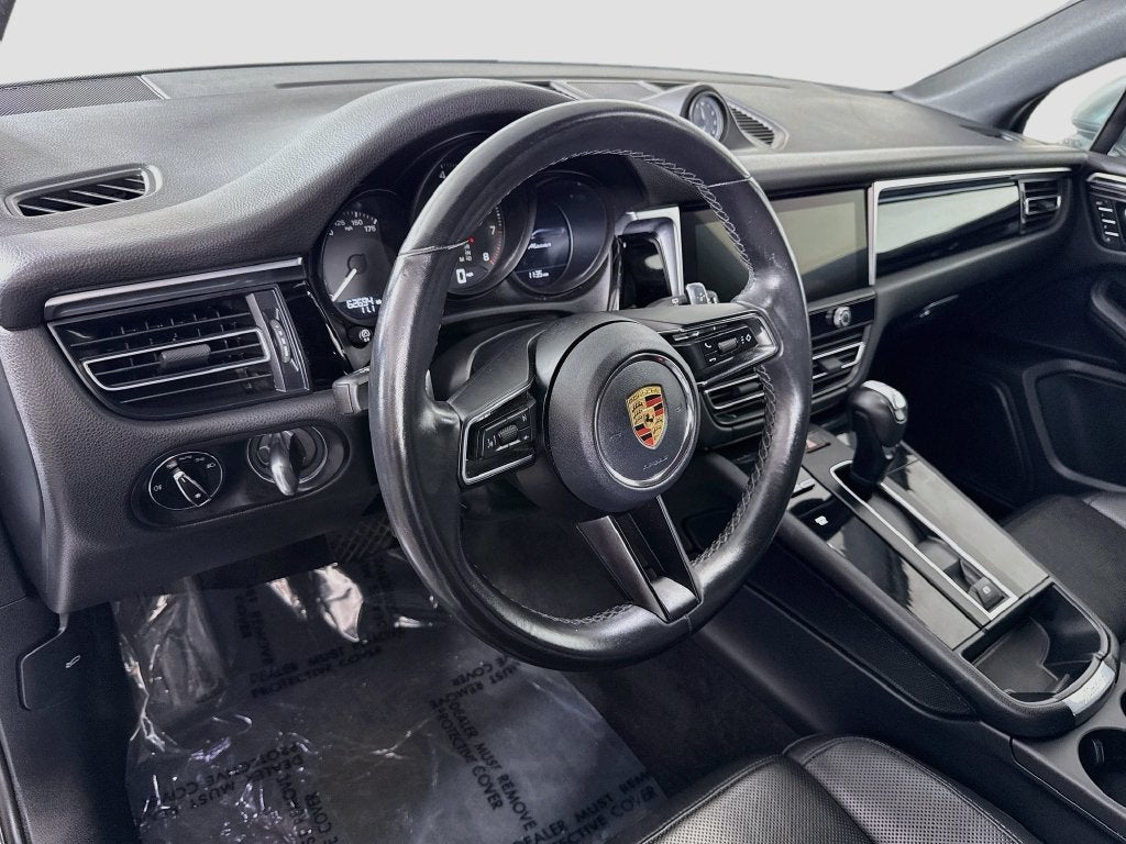 2023 Porsche Macan Base