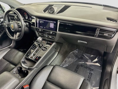 2023 Porsche Macan Base