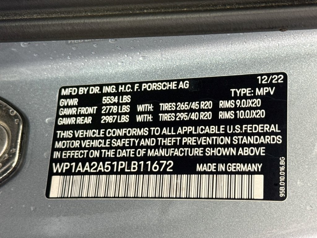 2023 Porsche Macan Base
