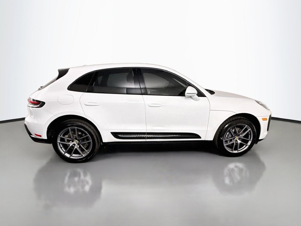 2024 Porsche Macan AWD
