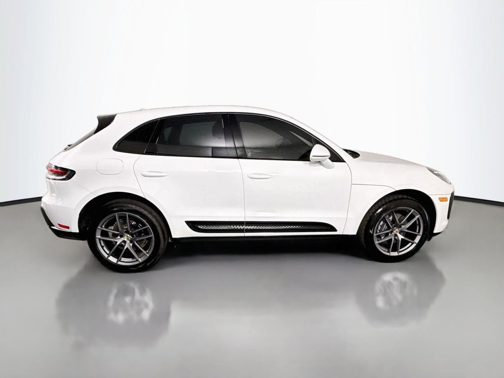 2024 Porsche Macan AWD