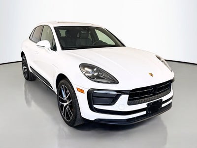 2023 Porsche Macan Base