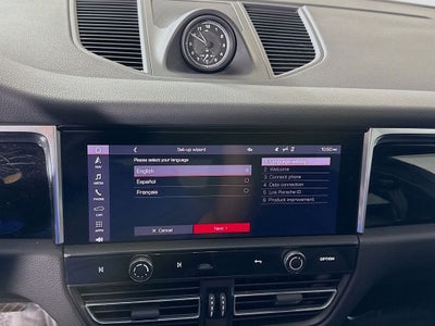 2023 Porsche Macan Base