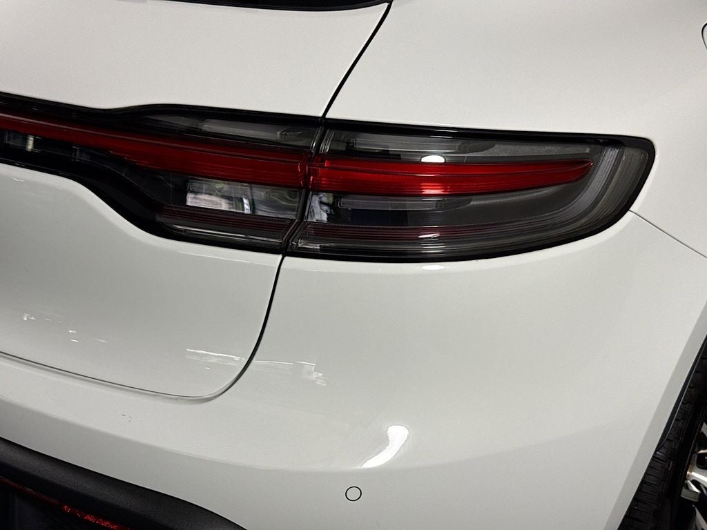 2023 Porsche Macan Base