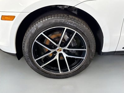 2023 Porsche Macan Base