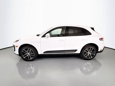 2023 Porsche Macan Base