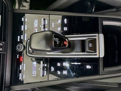 2023 Porsche Cayenne Platinum Edition